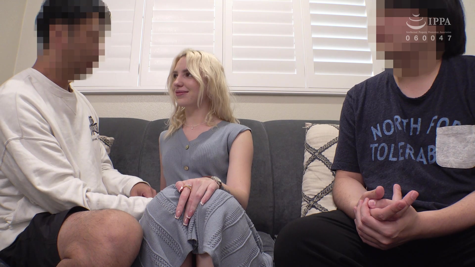 [HIKR-192] ロスでナンパしたビバリーヒルズのお嬢様が処女なのに中出しAVデビュー - 2of5