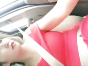 风韵犹存的气质淑女骚妈和儿子驱车户外啪啪