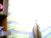 【經典盜錄】趴窗戶邊窺視良家人妻少婦洗浴護膚 雪白肌膚粉嫩美乳看得讓人欲火焚身 720P高清原版