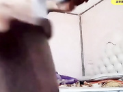 父女乱伦-女儿刚放学回家衣服还没来的及脱就被父亲吃奶摸B 爆操