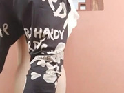 这两个主播吃了豹子胆为了让多刷礼物在某著名景点直播啪啪搞完厕所洗逼