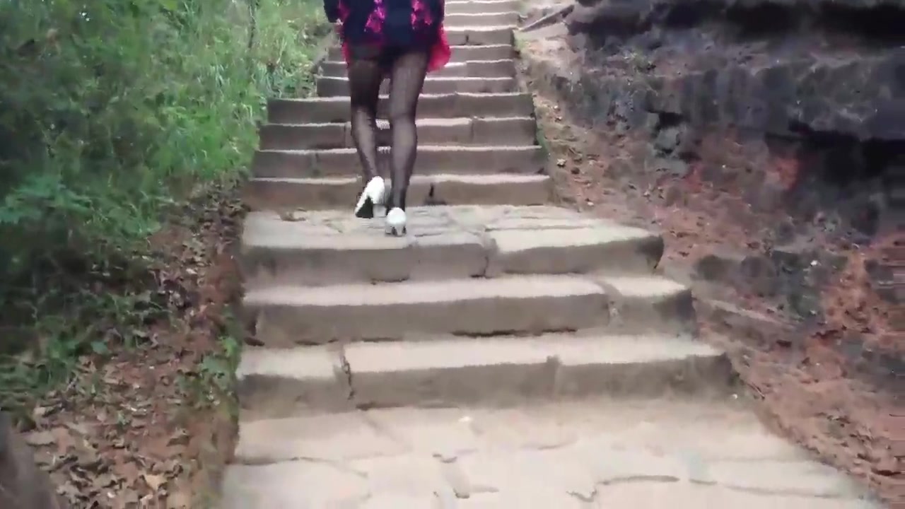 国产妈妈和儿在野外内射