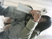 最新流出國內廁拍大神暗夜潛入商場全景偷拍各式美女少婦如廁噓噓 有個可愛眼鏡妹子還對著鏡頭做出勝利手勢 屌爆了 1080P高清原版