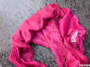 某站最新流出作品-公共場合拍攝到的3位內急難耐的美少婦噓噓 站著尿尿內褲得濕了 720P原版高清