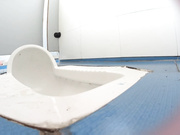 某職業技校廁拍大神潛入公共女廁偷拍女同學和老師如廁噓噓 形態各異姿勢看得讓人欲火焚身 1080P高清原版