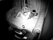 居家網絡攝像頭黑客破解拍攝到的紋身哥和年輕風騷情婦瘋狂愛愛 主動上位觀音坐蓮爽的欲仙欲死 露臉高清