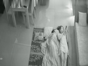 居家網絡攝像頭黑客破解拍攝到的小夫妻待孩子睡著後沙發上啪啪過性生活 騎坐雞巴上小蠻腰扭動爽的欲仙欲死 露臉高清