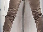 某商場公共女廁拍攝到的各式美女少婦如廁 逼逼千姿百態看得欲火焚身 720P高清