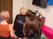 [PARATHD-4244] 金髪ギャルの妹と禁断性交 豪華版～ギャル友も参戦で●制連続射精させられた兄 - 1of5