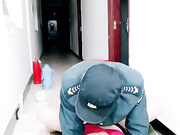 剧情演绎熟女骚人妻让保安大爷过过瘾，丝袜高跟无毛白虎逼，口交大鸡巴舔逼揉奶，无套爆草多体位直接内射