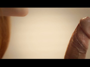 剧情超好的蒙古混血美女把猛男蒙上眼睛自己拿润滑油开始玩弄。最后被大鸡巴干的超爽的