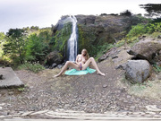 Verronica Watches...Verronica Get Off