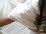 把整在和闺蜜打电话的漂亮女友拉过来吃鸡巴高清