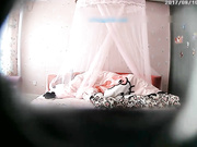 温馨浪漫主题宾馆TP有点像姐弟恋时尚青年开房打炮女的挺骚搞出好多白浆打完一炮休息一会抽根烟又干一炮