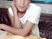 小情侣啪啪大秀 一线天没几根的木耳很是好看 口交插穴 很是淫靡