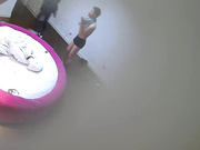 圆床大学生情侣开房造爱眼镜美眉身材苗条呻吟声特嗲年轻精力旺盛多体位干了3炮还玩裸体自拍留念对白清晰