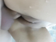 鸡年国外视频网站非常火的华裔淫骚美眉按摩浴缸给大洋屌草白虎逼逼流白浆.mp4