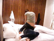 场面好淫乱 炮王李宗瑞找了两个喝得醉半醉的美女嫩模酒店玩3P 轮流被操太爽了