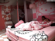 精品酒店偷拍身材比例极佳的高颜值175CM性感长腿美女被大学男友用力猛插,每次干完美女就换套衣服再操!