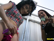 成人综艺金钱万能系列主持人户外搭讪美眉完成搞笑情色打炮任务火辣红丝袜巨乳金发妹被干到高潮