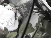 有点痞的色男进屋就迫不及待的想要亲热殷勤的帮忙脱衣上床开战长发妹子屁股肥大啊啊嗲叫不止给干到高潮了