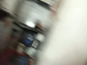 城中村出租屋找了个艳妆年轻妹子大力抽插有点吃不消