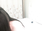 风韵犹存的漂亮小姨和外甥乱伦秀深喉含屌各种姿势抽插姨的小黑穴快乐呻吟