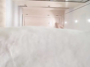 约了个绿衣苗条妹子TP啪啪，换上情趣装学生制服口交猛操呻吟