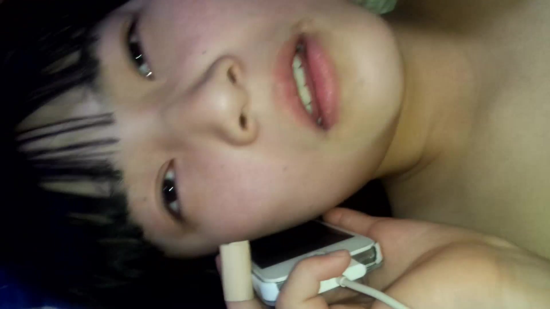 【個人雲盤被盜流出】某職業高校外表清純妹子與男友啪啪自拍流出 跳蛋自嗨高潮噴水 對白刺激 1080P高清原版