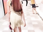 泰国爱妃重金约炮极品S女神选美冠军 商场卫生间啪啪偷操 差点被发现 后背全纹身超赞