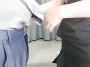 剧情演绎粉穴美女勾搭物业保安，你不寂寞吗出去嫖还要花钱