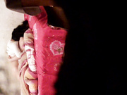 出租房拍攝到的一起打工的兄弟與好久沒有見面的小女友啪啪 身材不錯幹柴烈火憋好久了有點猛啊 720P高清