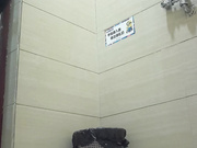 商场厕拍系列20 大妹子上厕所前先揉下胸整理下 可能胸罩太小了不舒服