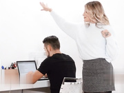 宝贝们-但丁·科尔忙于工作，但他的女朋友阿德里亚·雷想变得淘气