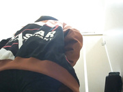 廁拍大神潛入某大型商場公共女廁偷拍各式美女如廁噓噓 幾個可愛嫩妹子的雪白大屁股看得欲火焚身 1080P高清原版