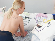 丽贝卡·沃尔佩蒂和男朋友在家里的一场性爱抽插